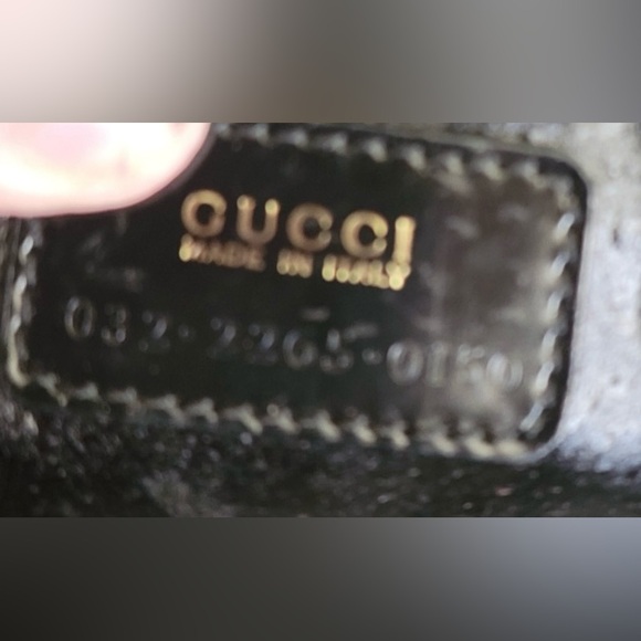 🌷SALE🌷Authentic Gucci Black Patent Leather Vanity Bag with Bamboo Accents - Picture 9 of 13